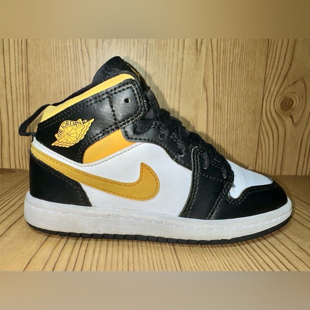 Nike Air Jordan 1 Mid Pollen Black University Gold Size 12C 640734-177